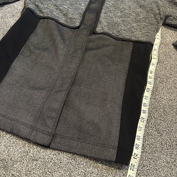 Lululemon Cocoon Car Coat size small - Picture 6 of 10